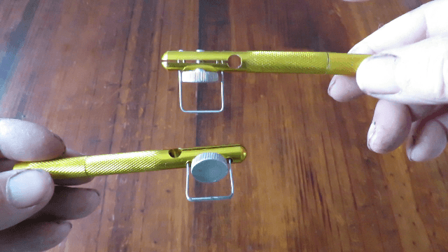 Cheap fish hook knot tying tool