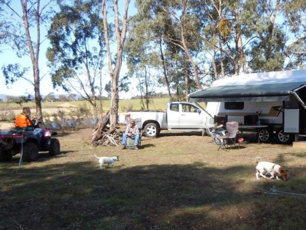Grampians Old Man Emu Stay