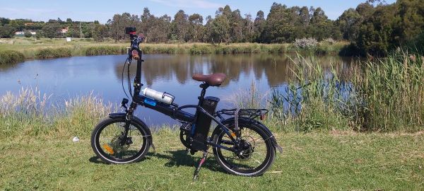 NCM London Folding Electric Bike