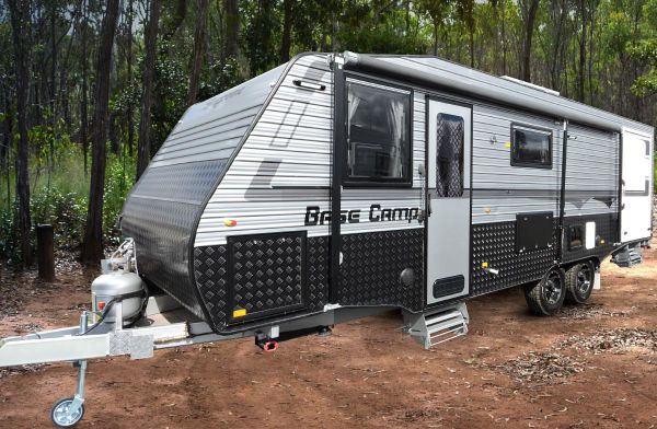 Supreme Caravans