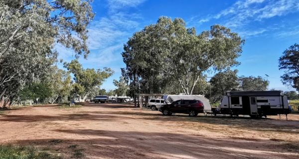 Lloyd Jones Weir Riverside Reserve Camp Area
