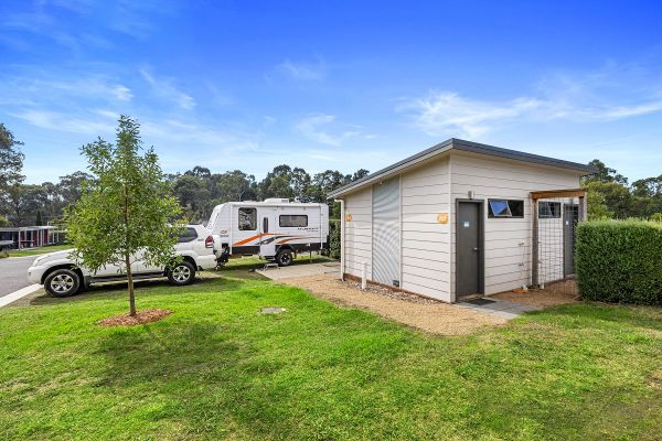 Lilydale Pine Hill Caravan Park
