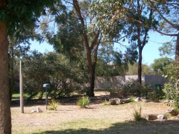 Lakes Beachfront Holiday Retreat