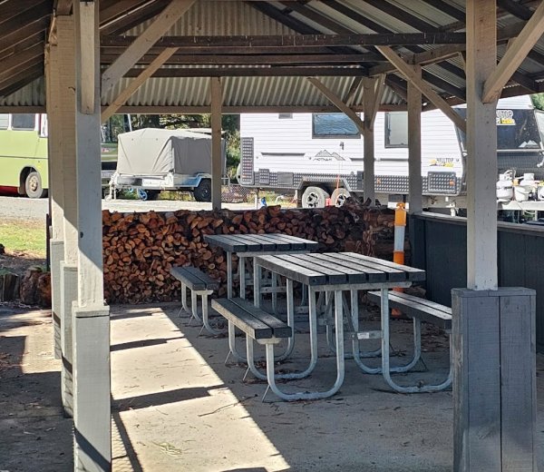 Akoonah Park Camping & Caravan Park